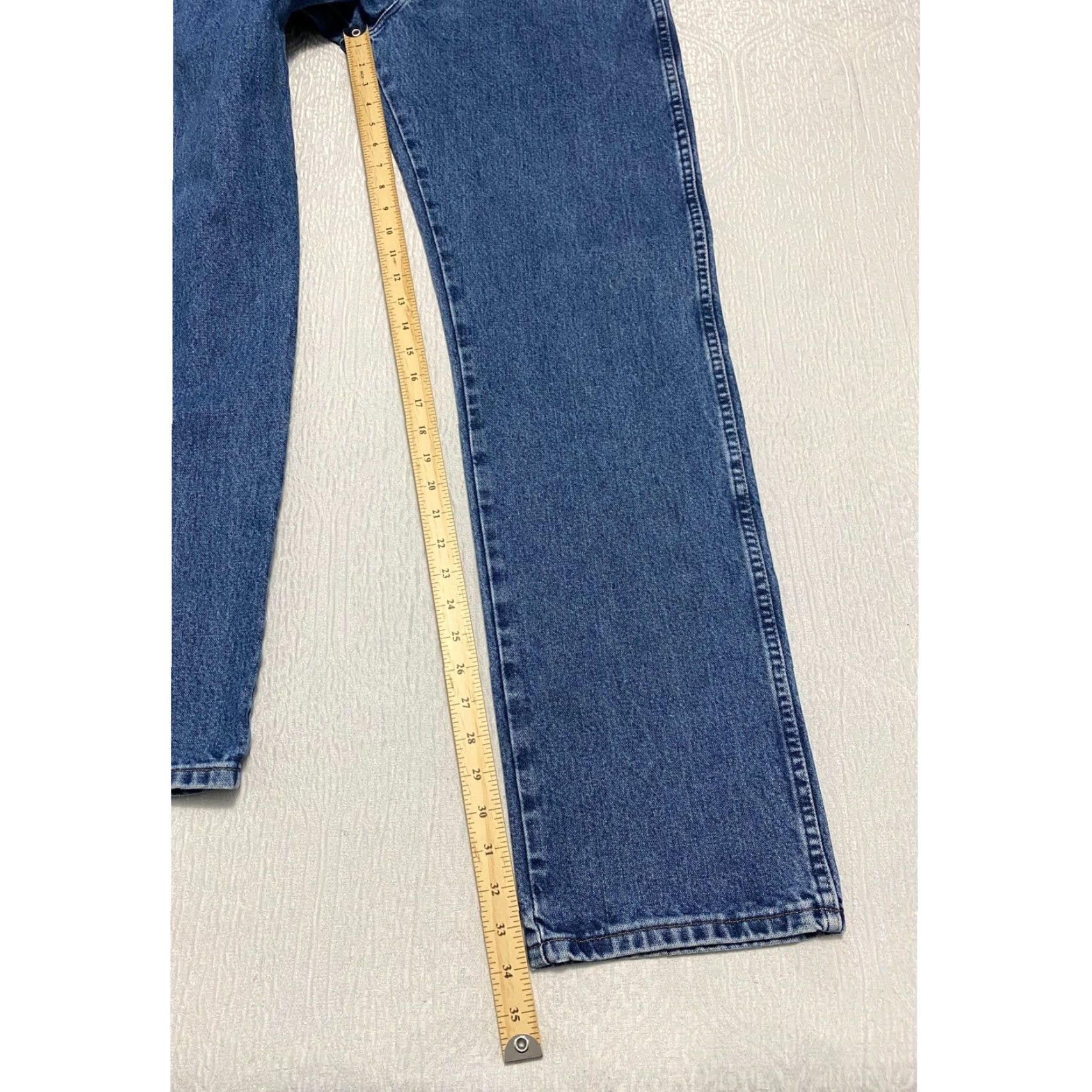Wrangler VINTAGE Wrangler Jeans Cowboy Western Men's 35x34 Denim Blue 5-Pocket Straight Leg Cotton Jeans Mens Size US 35 - 6 Thumbnail