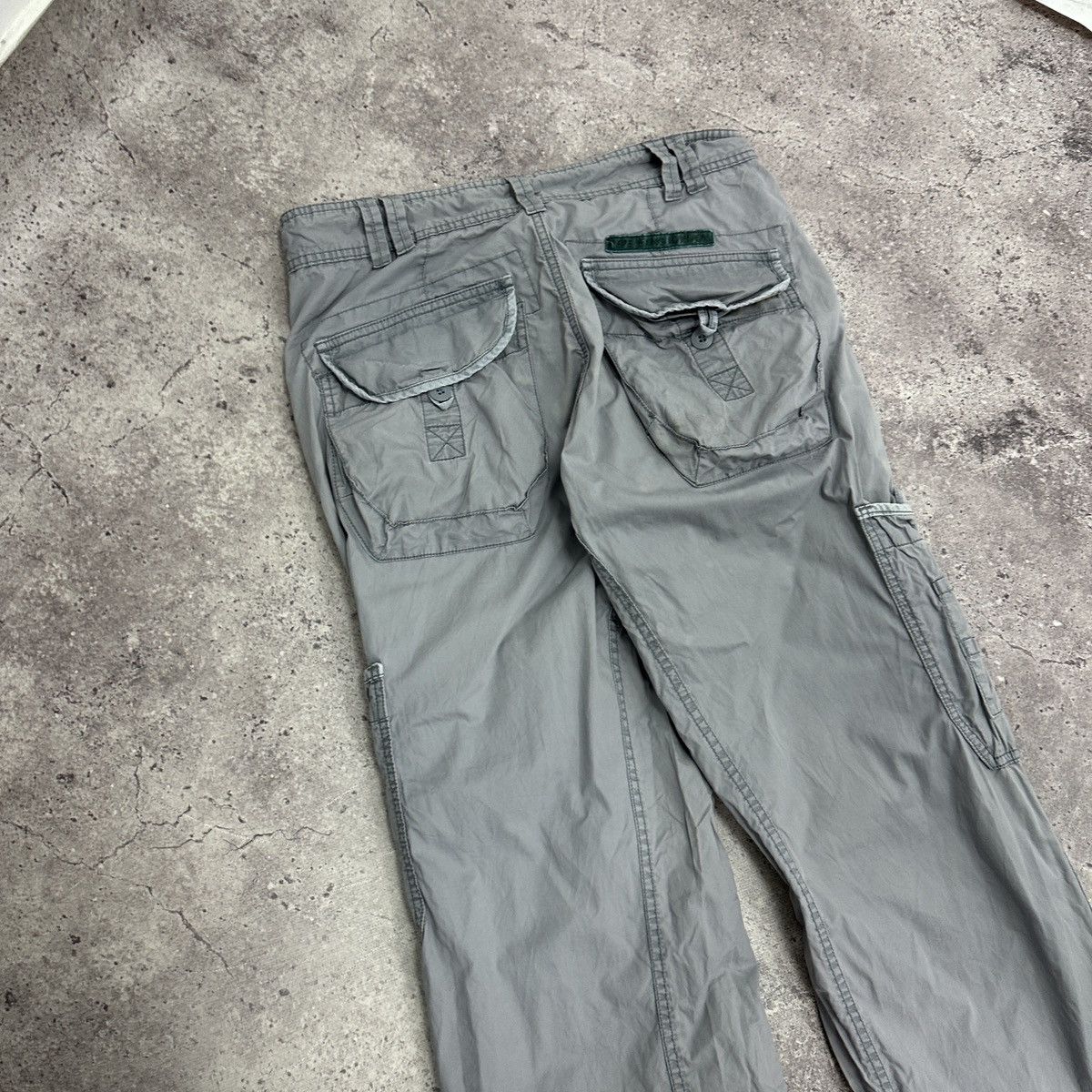 Pepe Jeans Vintage 00s Pepe Jeans multi pocket cargo jeans y2k hype og Size US 31 - 11 Thumbnail