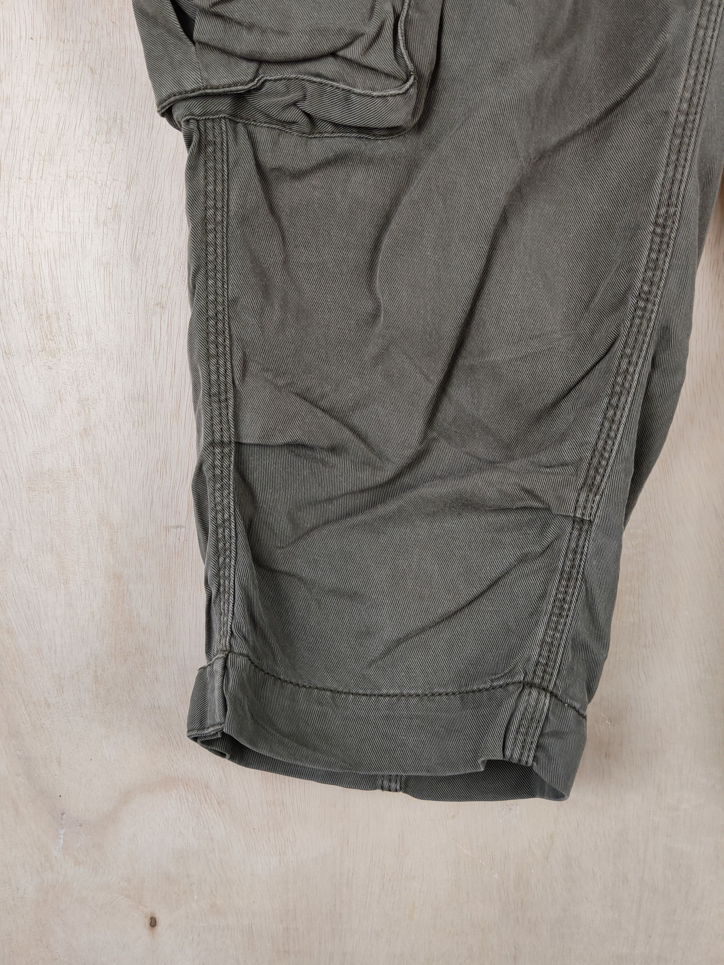 Japanese Brand Earth Music&Ecology Olive Multipocket Short Pants #S2531 Size 31" - 4 Thumbnail