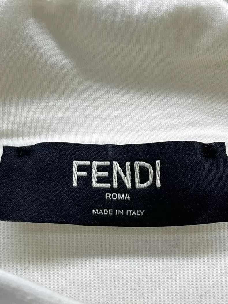 Fendi Fendi Chest Vintage Logo Short Sleeve Hoodie Size US M / EU 48-50 / 2 - 3 Thumbnail