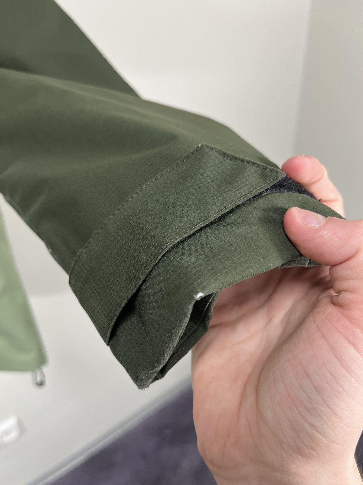 Oakley Oakley Mountain Cargo Multipocket Hooded Outdoor Jacket Size US M / EU 48-50 / 2 - 13 Thumbnail