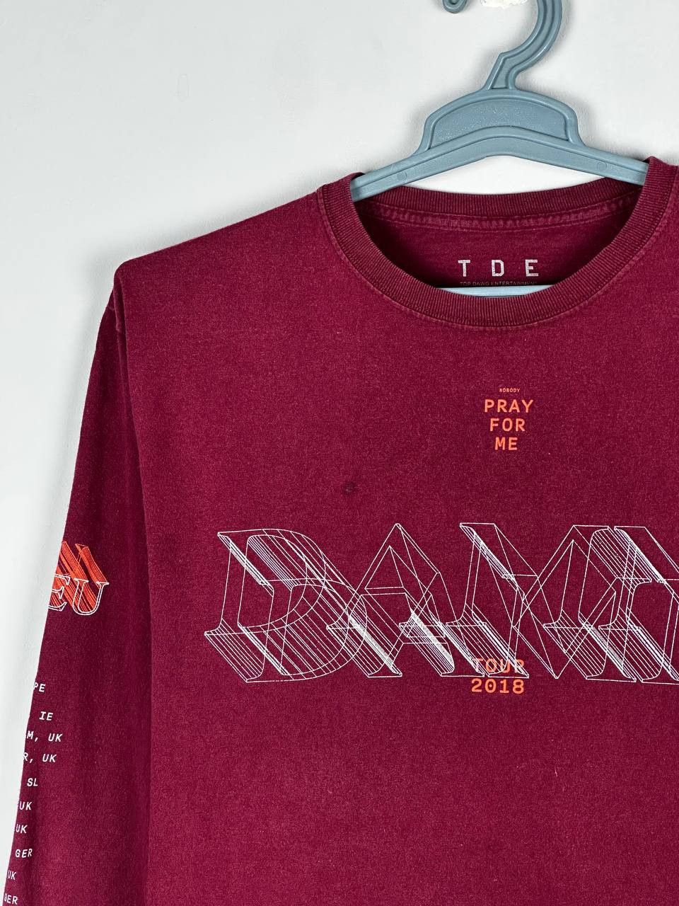 Kendrick Lamar Kendrick Lamar 2018 tour red longsleeve tee DAMN. TDE Size US M / EU 48-50 / 2 - 5 Thumbnail