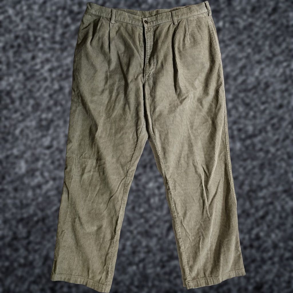 Vintage VINTAGE Woolrich Khaki Corduroy Pants 1980s Signature Style 1956 Straight Fit Mens Sz 40x32 Size US 40 / EU 56 - 1 Thumbnail