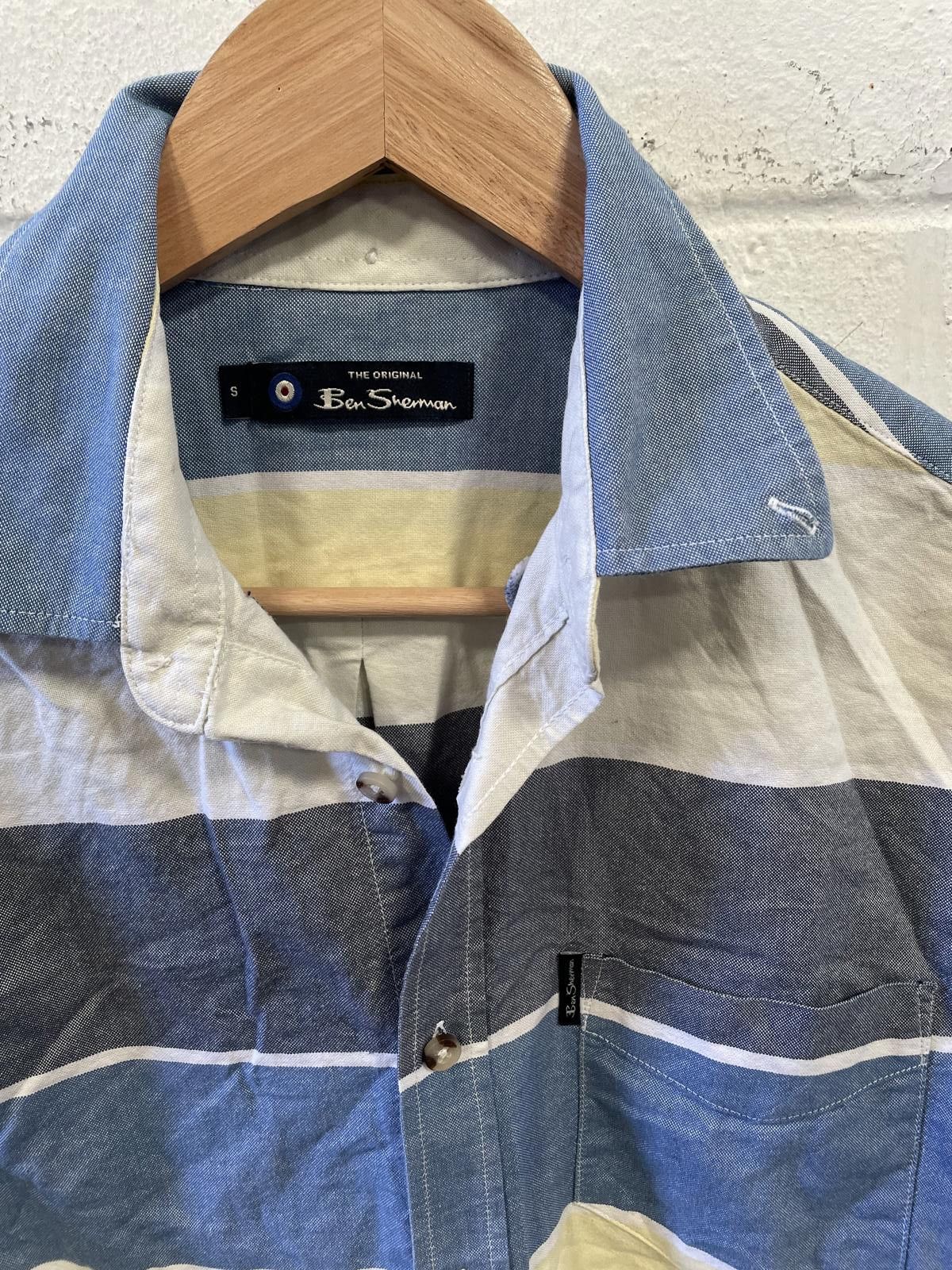 Ben Sherman Ben Sherman Men's Short Sleeve Button-Up Shirt Size US S / EU 44-46 / 1 - 2 Thumbnail