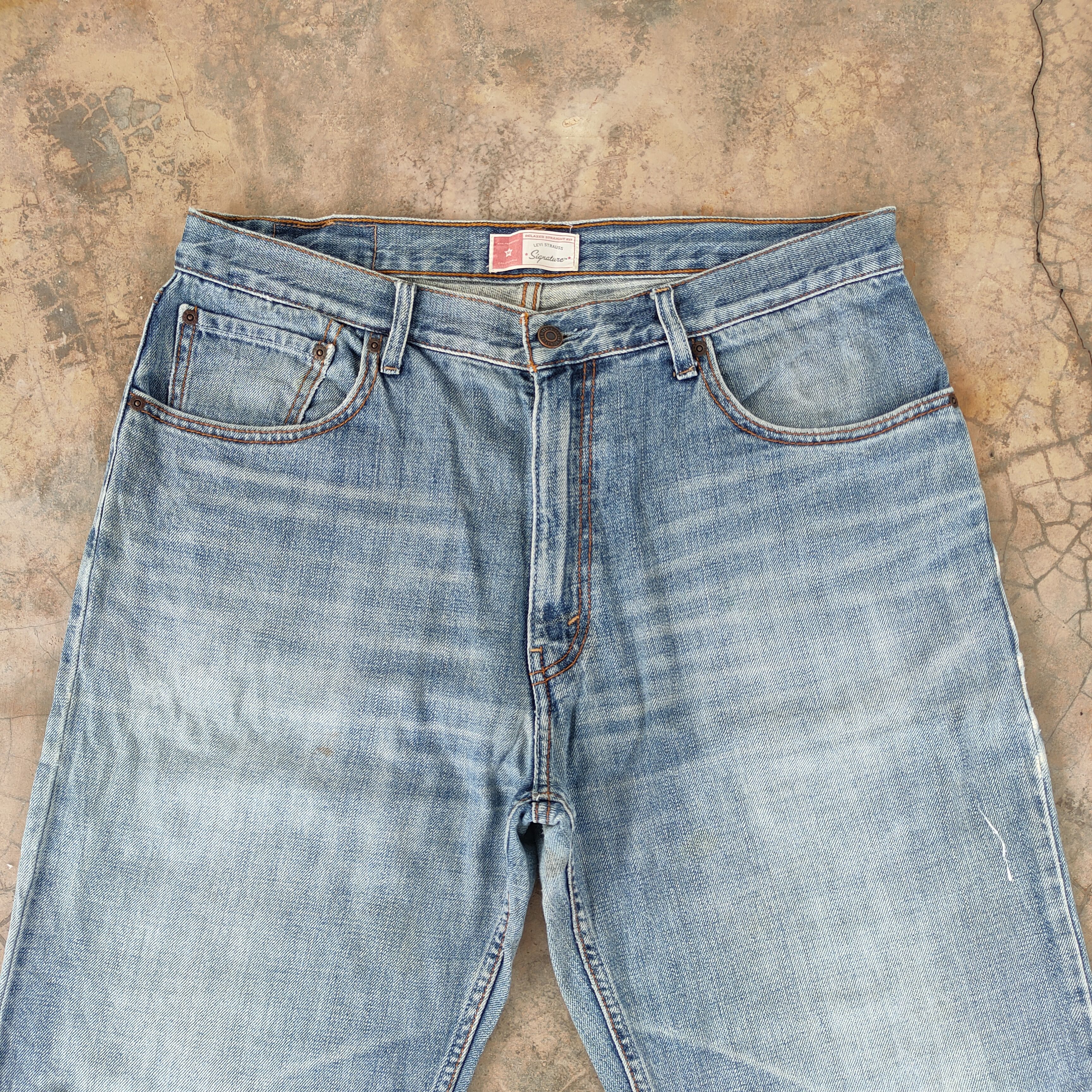 Levi's Vintage Clothing VINTAGE LEVI' STRAUSS SINGNATURE FADED RIPPED JEANS PANTS Size US 36 / EU 52 - 3 Thumbnail