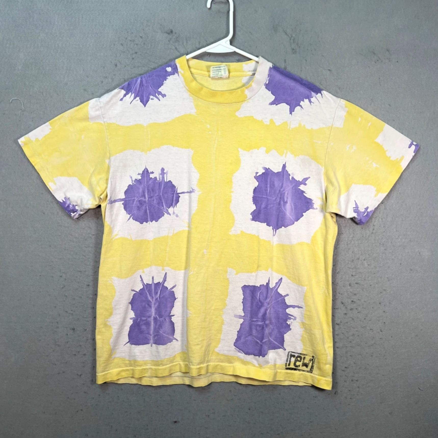 Vintage VINTAGE 90s Tie-Dye Yellow & Purple Graphic T-Shirt XL Sof Tee Mens Short Sleeve Crew Neck Cotton Made In USA 1990s Theme 90s Size US XL / EU 56 / 4 - 2 Thumbnail