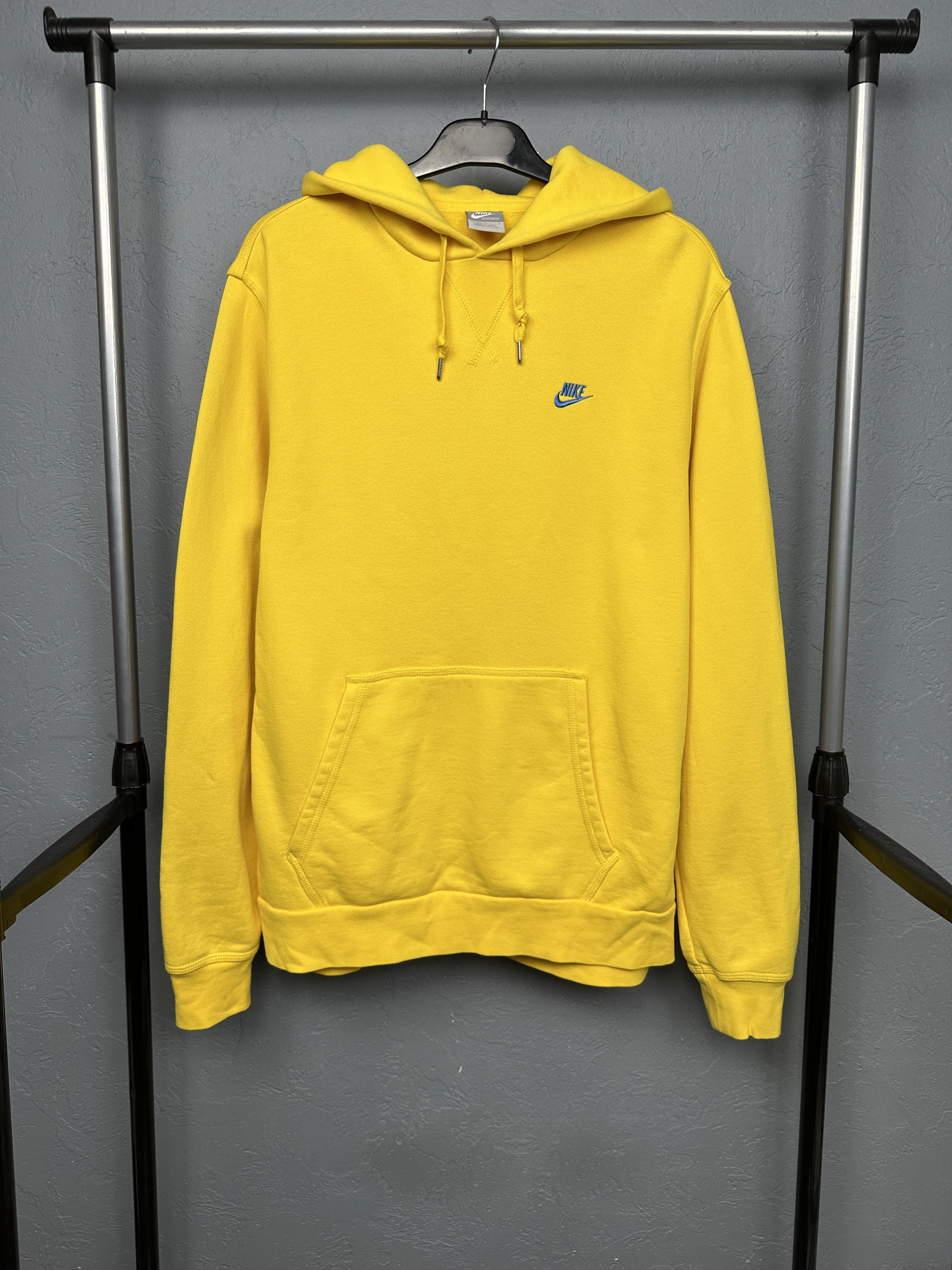 Nike Nike Vintage Mens Hoodie Mini Swoosh Size US L / EU 52-54 / 3 - 1 Thumbnail
