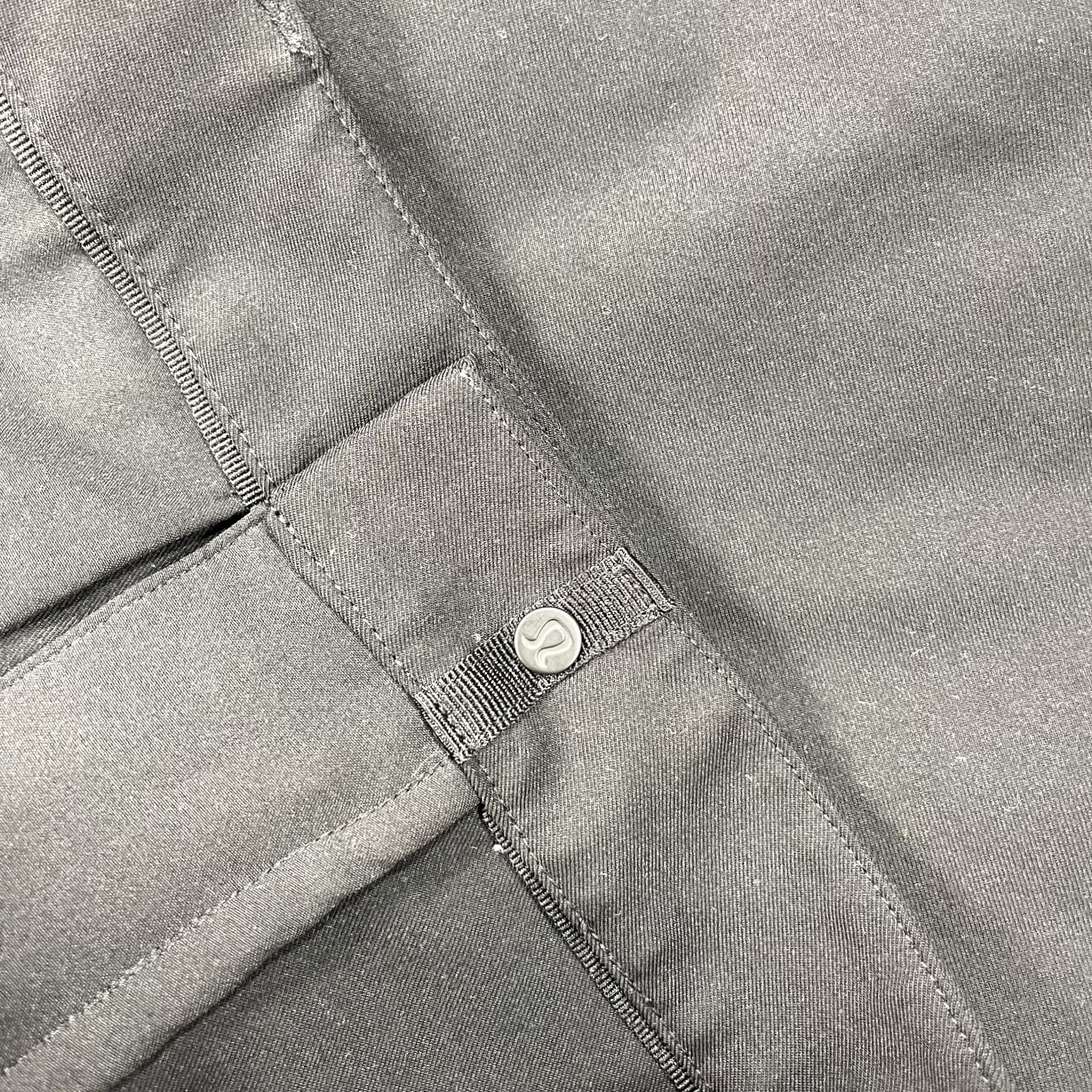 Lululemon Lululemon Pants Mens 38x31 Black Warpstreme Classic Casual Chino Button Polo? Size US 38 / EU 54 - 4 Thumbnail