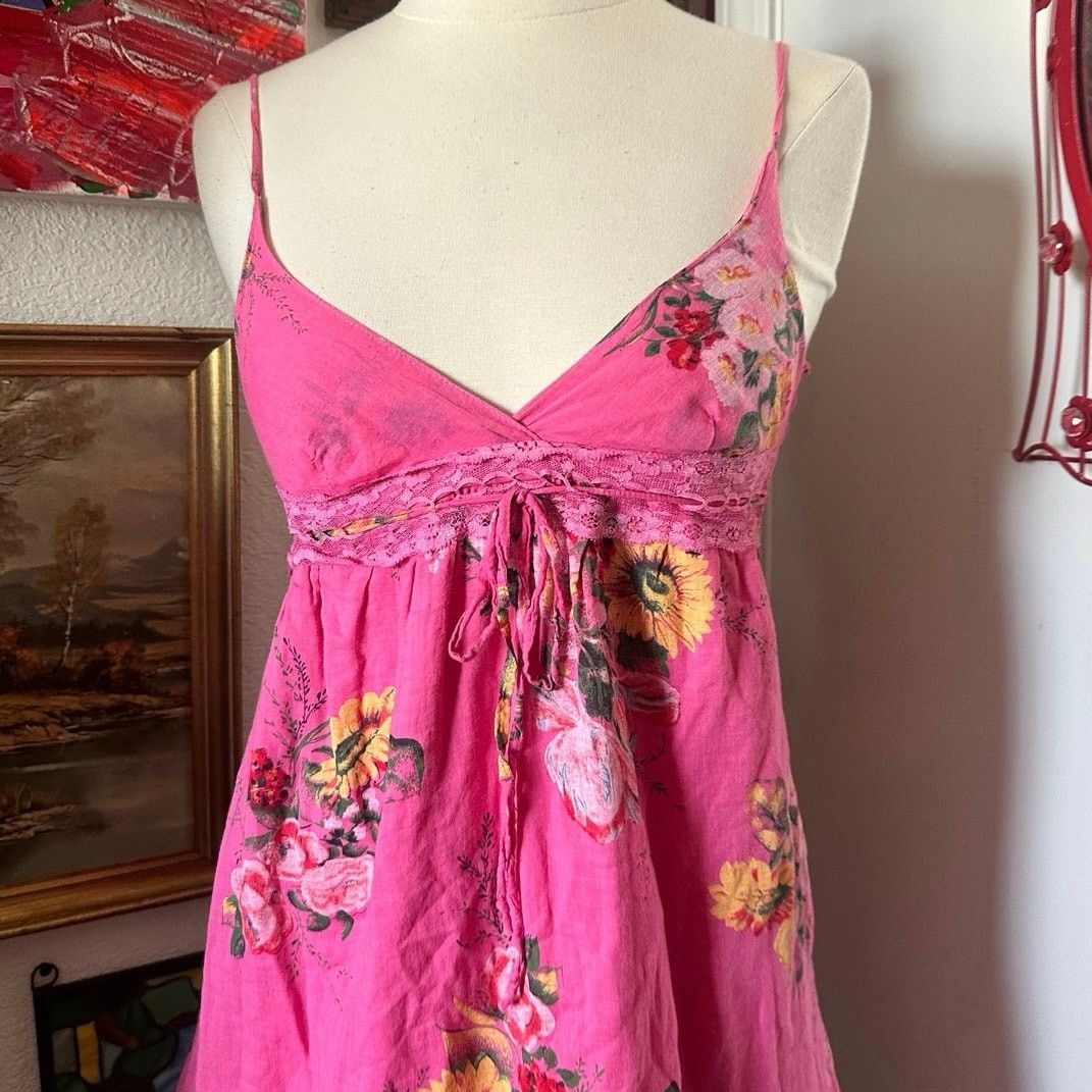 Other derek heart hot pink yellow floral v neck mini dress Size S / US 4 / IT 40 - 2 Thumbnail