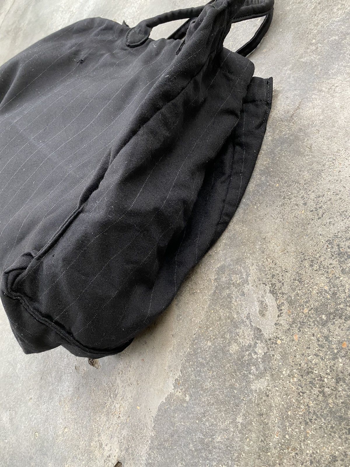 Comme des Garcons Tricot Comme Des Garcons Distressed Tote Bag Size ONE SIZE - 12 Thumbnail