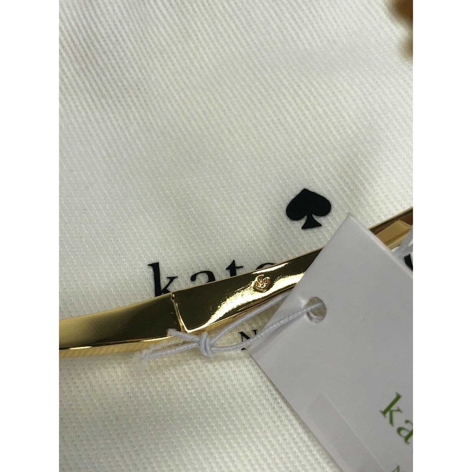 Kate Spade Kate Spade Open Hinged Cuff Heart Arrow Bracelet Size ONE SIZE - 8 Thumbnail