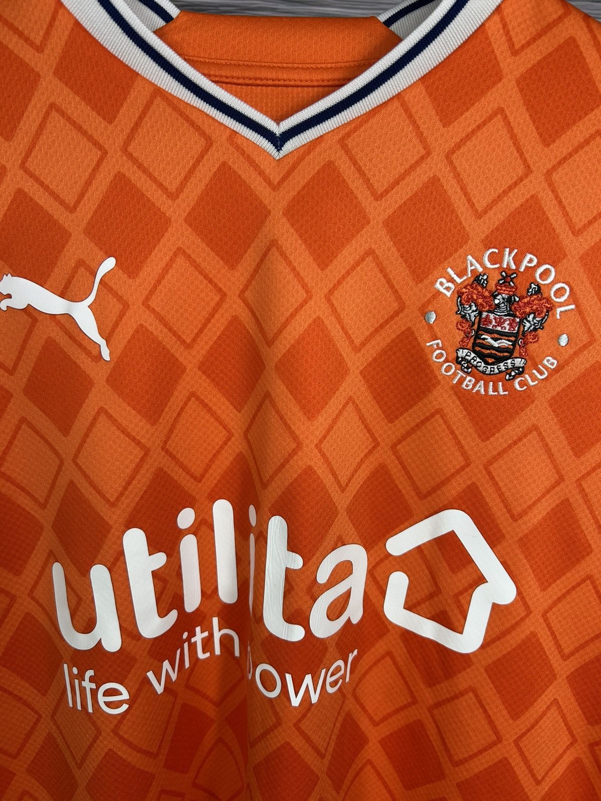 Puma Puma Blackpool #14 Soccer Jersey T-Shirt Size S Size US S / EU 44-46 / 1 - 4 Thumbnail
