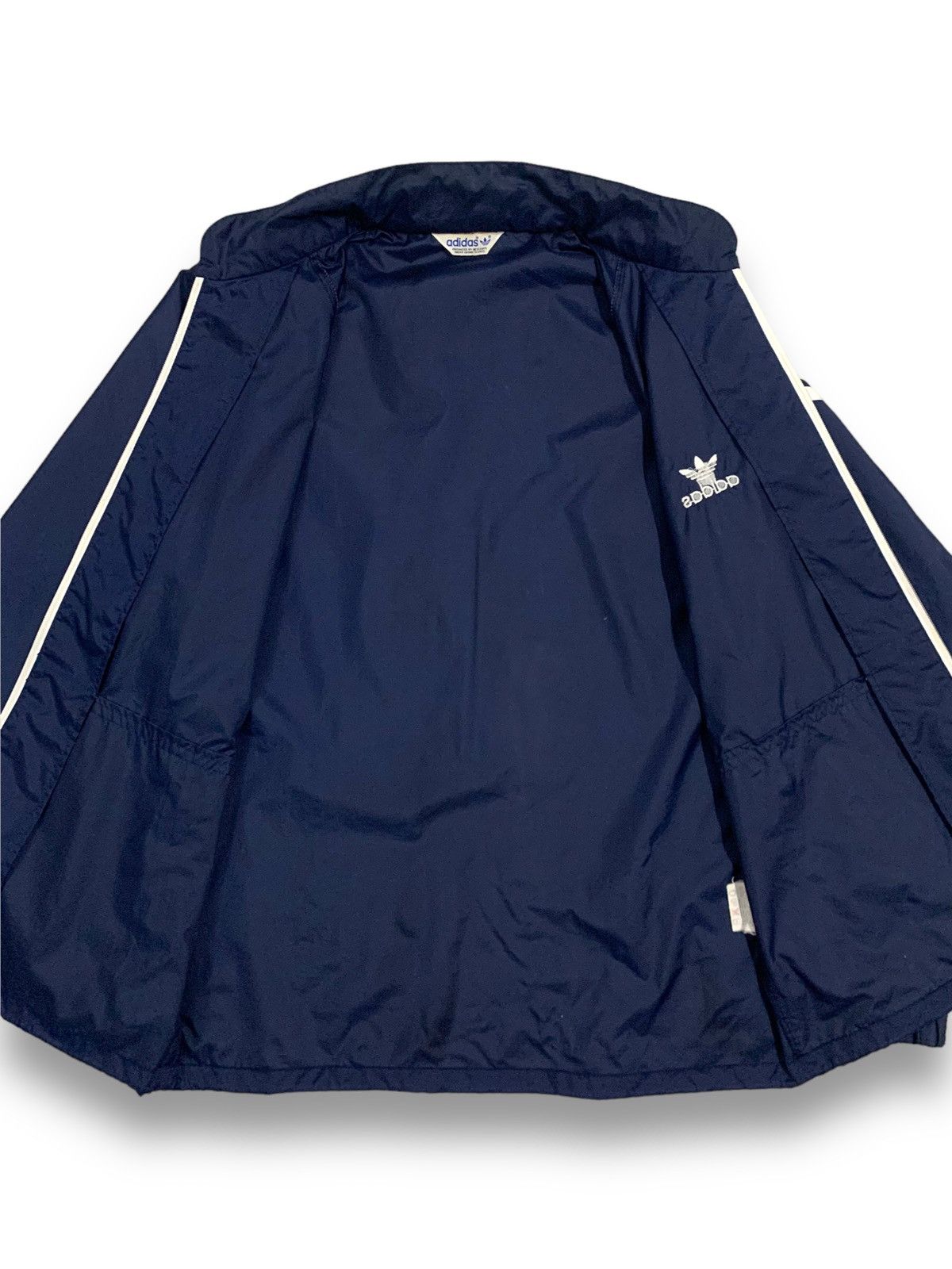 Adidas Vintage 80s Adidas Trefoil Full Zip Windbreaker Light Jacket Size US M / EU 48-50 / 2 - 3 Thumbnail