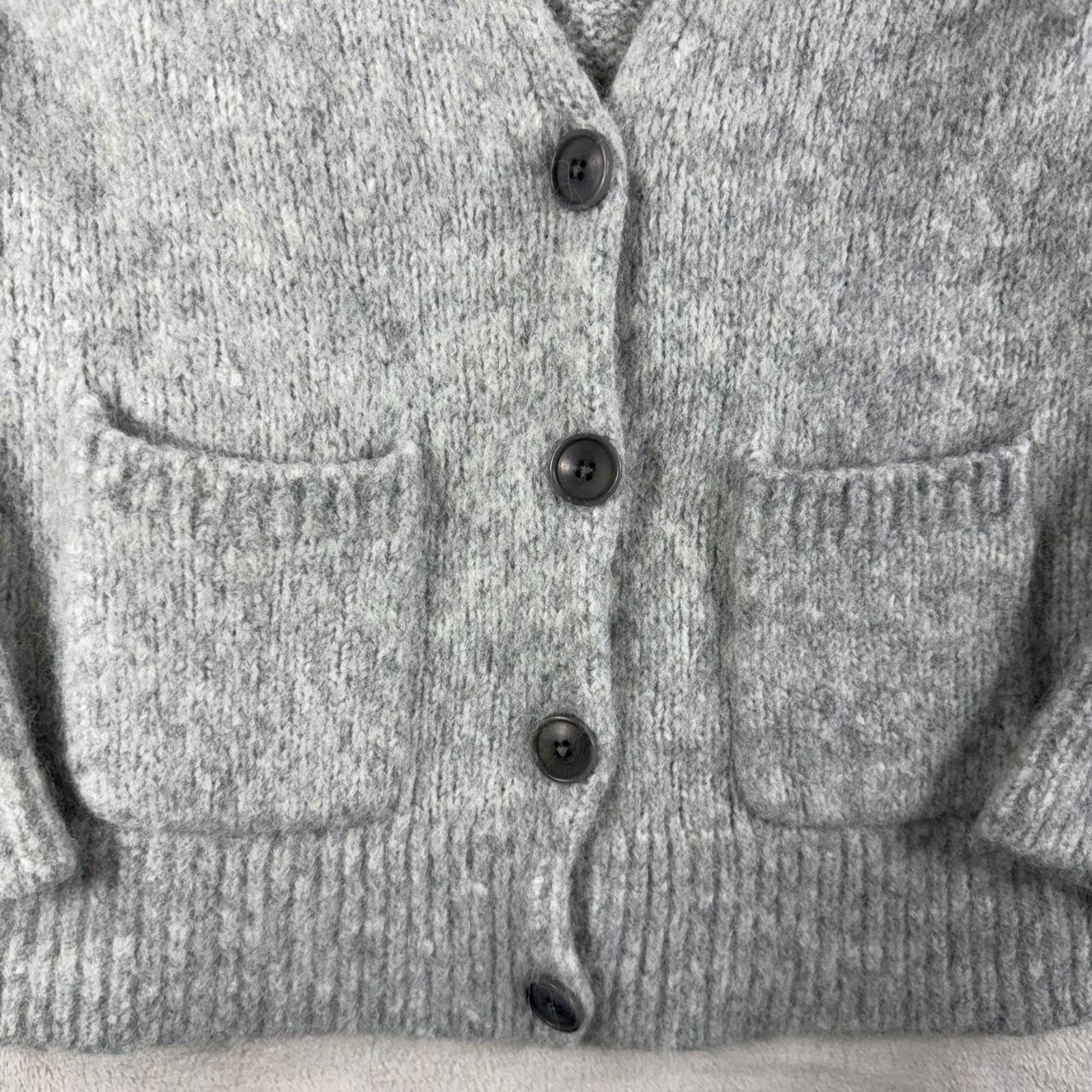 Banana Republic Banana Republic Cardigan Women's M Grey V-Neck Knit Size M / US 6-8 / IT 42-44 - 3 Thumbnail