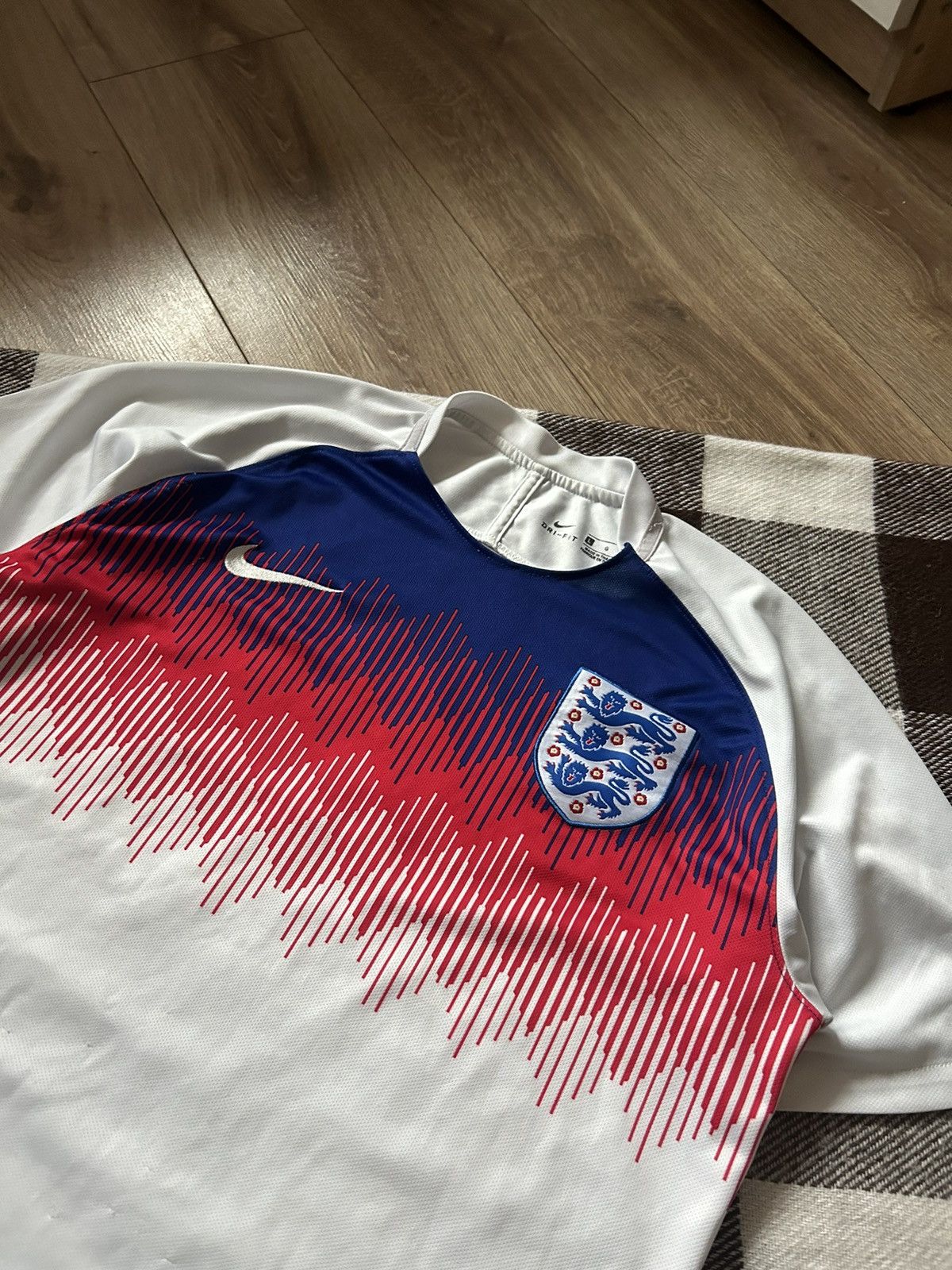 Nike Nike England football jersey mens 2018-2019 drill y2k Size US M / EU 48-50 / 2 - 2 Thumbnail