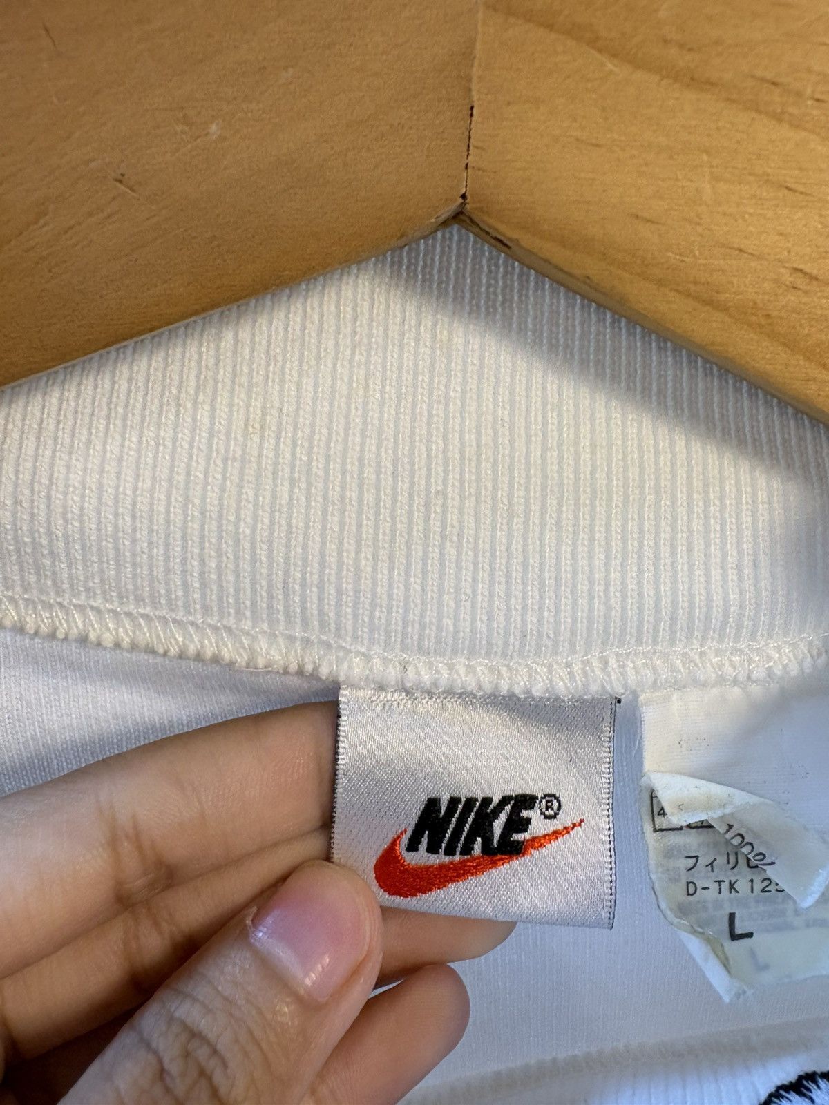 Nike Vintage Nike Swoosh Turtle Neck Long Sleeves Size US L / EU 52-54 / 3 - 5 Thumbnail