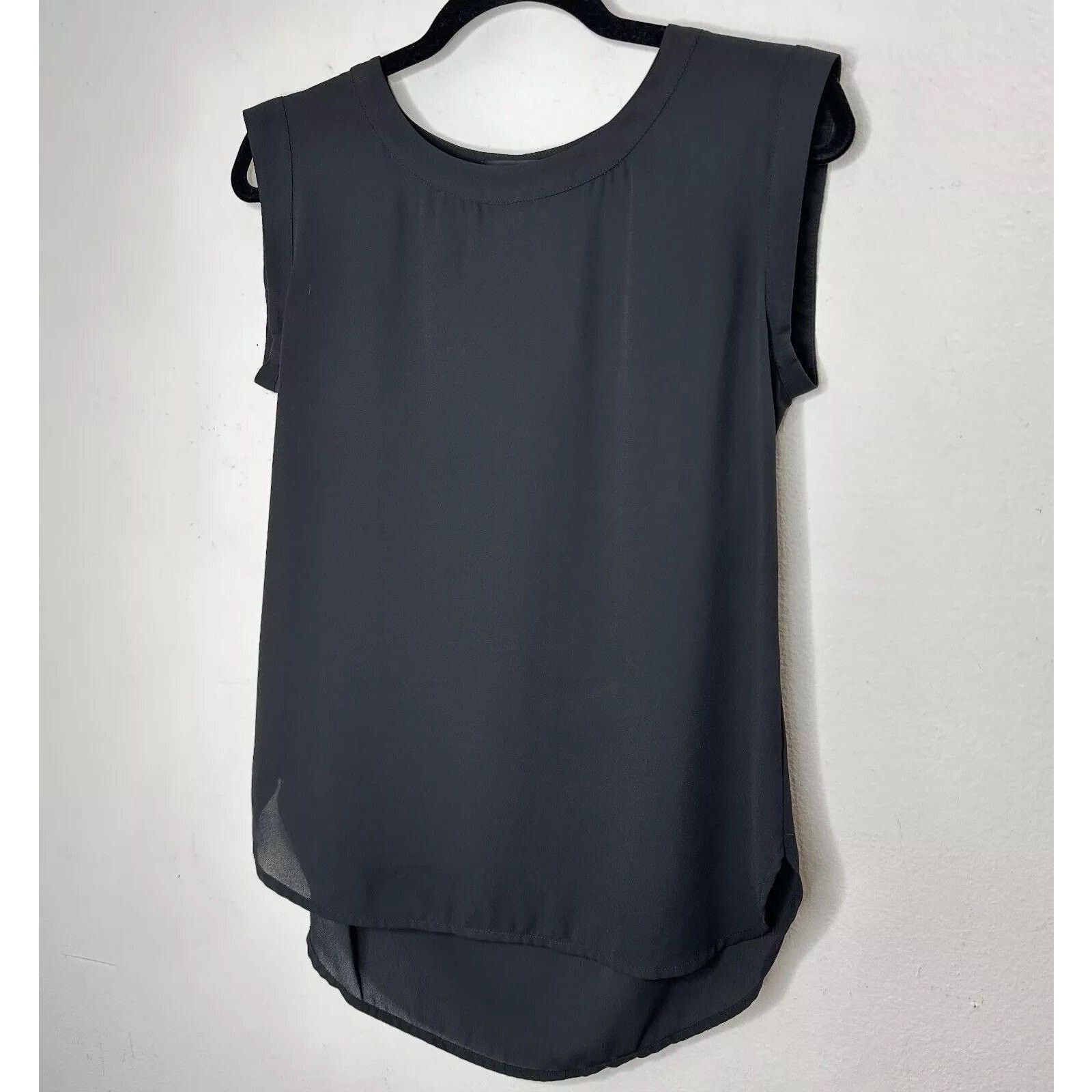 J.Crew J. Crew Black Sleeveless Banded Neck and Sleeve Slit Blouse Size XS / US 0-2 / IT 36-38 - 1 Thumbnail