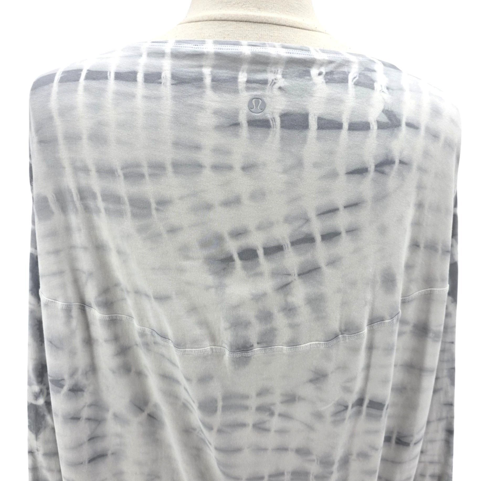 Lululemon Lululemon Womens 10 Top Back In Action Long Sleeve Shirt Size L / US 10 / IT 46 - 6 Thumbnail