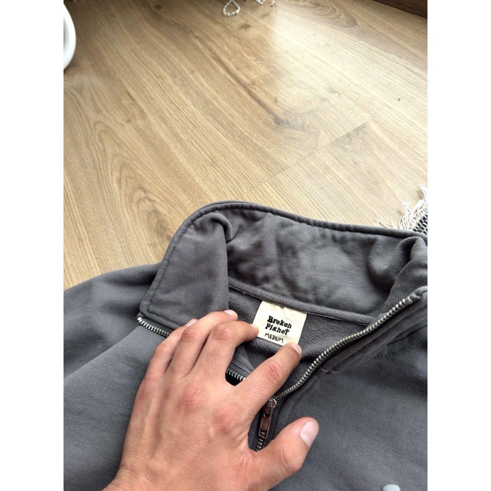 Broken Planet Broken Planet Shirt Mens M Gray Shadow Zip Sweatshirt Grey Size MediumOversized Boxy Fit Size US M / EU 48-50 / 2 - 5 Thumbnail