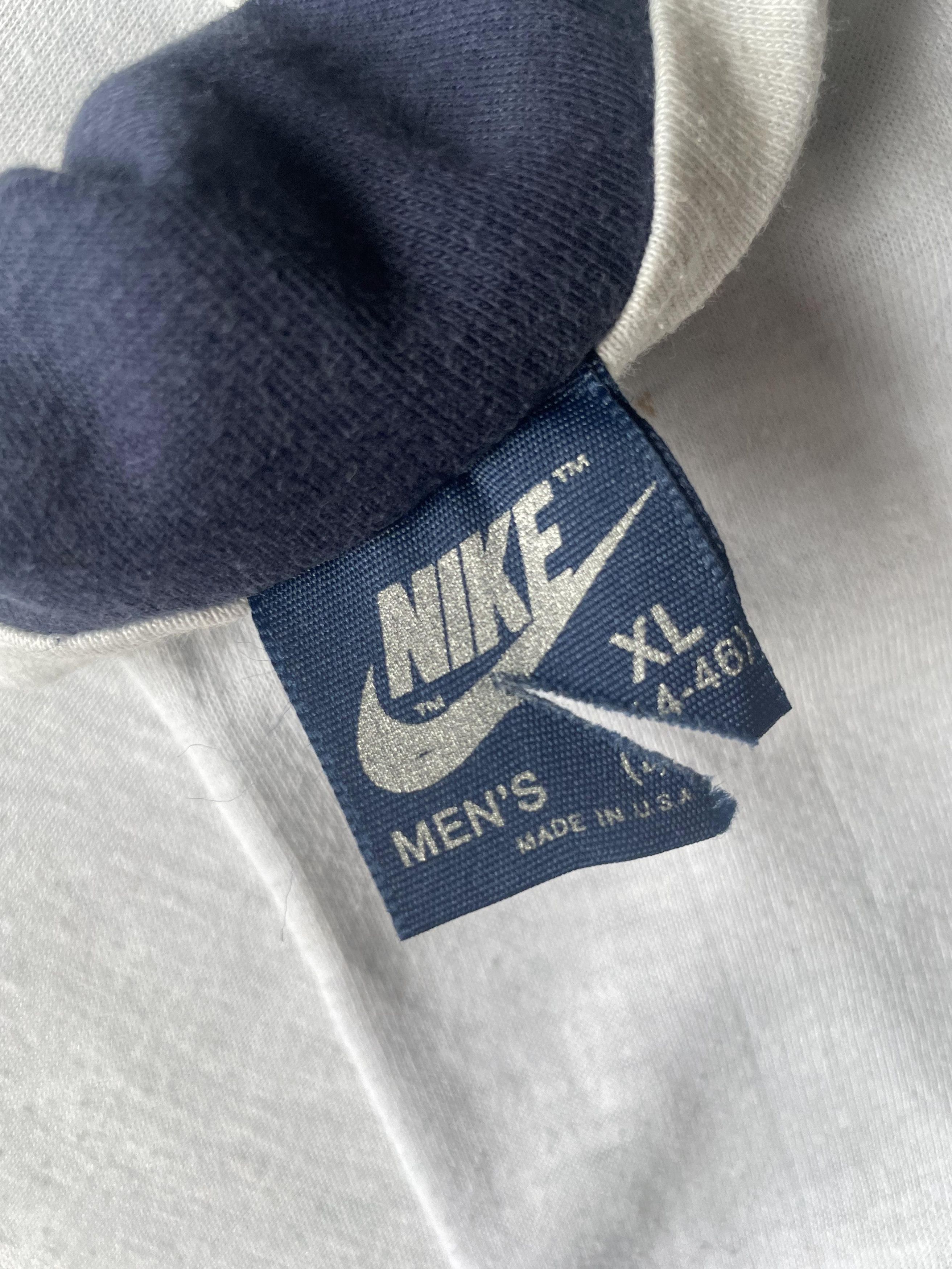 Nike Vintage 80's NIKE BLOCK Reverseable Tshirt Size US XL / EU 56 / 4 - 7 Thumbnail