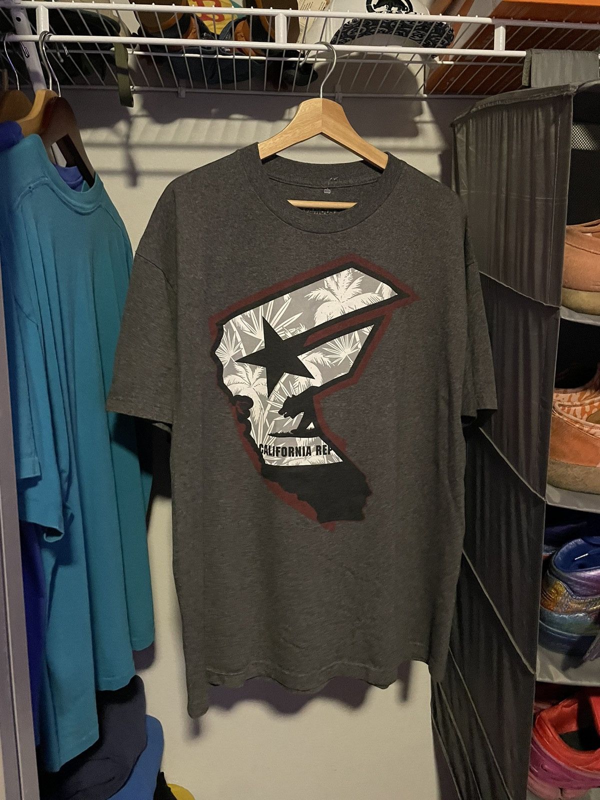 Famous Stars And Straps Famous Stars and Straps BOH california Grey T shirt Size US XL / EU 56 / 4 - 1 Thumbnail