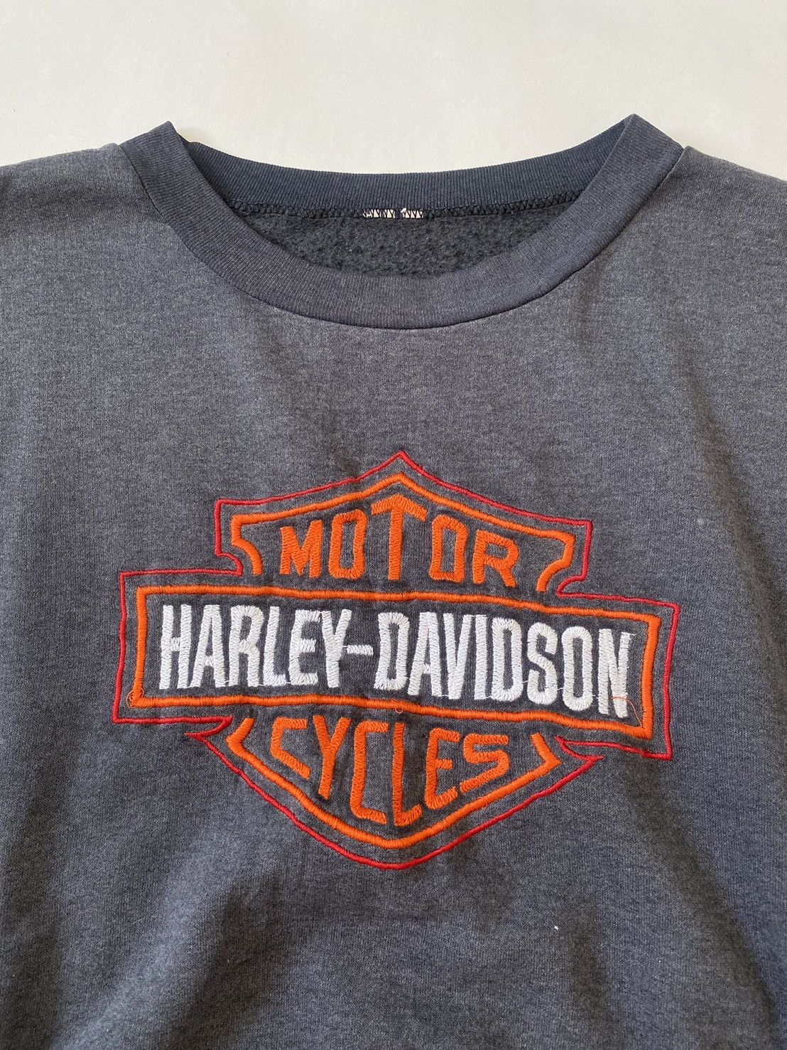 Harley Davidson CRAZY VINTAGE HARLEY DAVIDSON THRASHED FADED SWEATSHIRT Size US XL / EU 56 / 4 - 2 Thumbnail