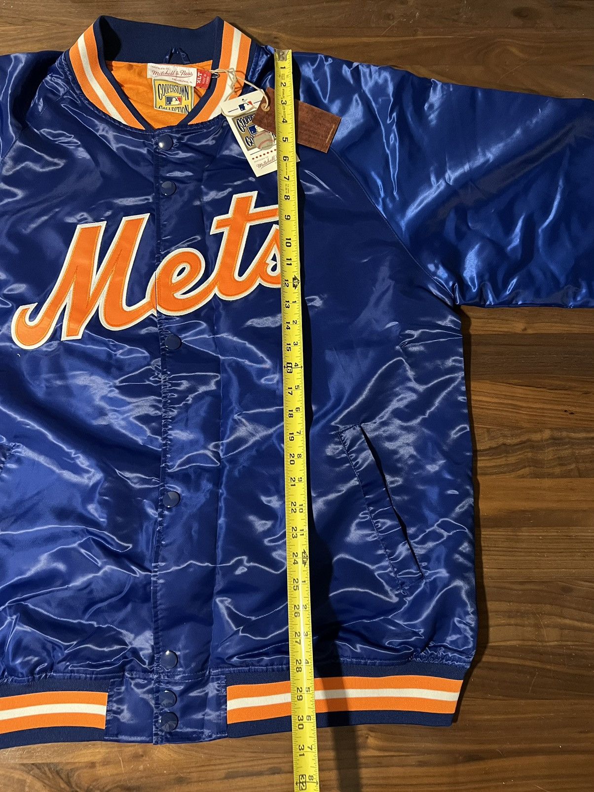 Mitchell & Ness Men's New York Mets Mitchell & Ness Satin Jacket Size XLT Size US XL / EU 56 / 4 - 6 Thumbnail