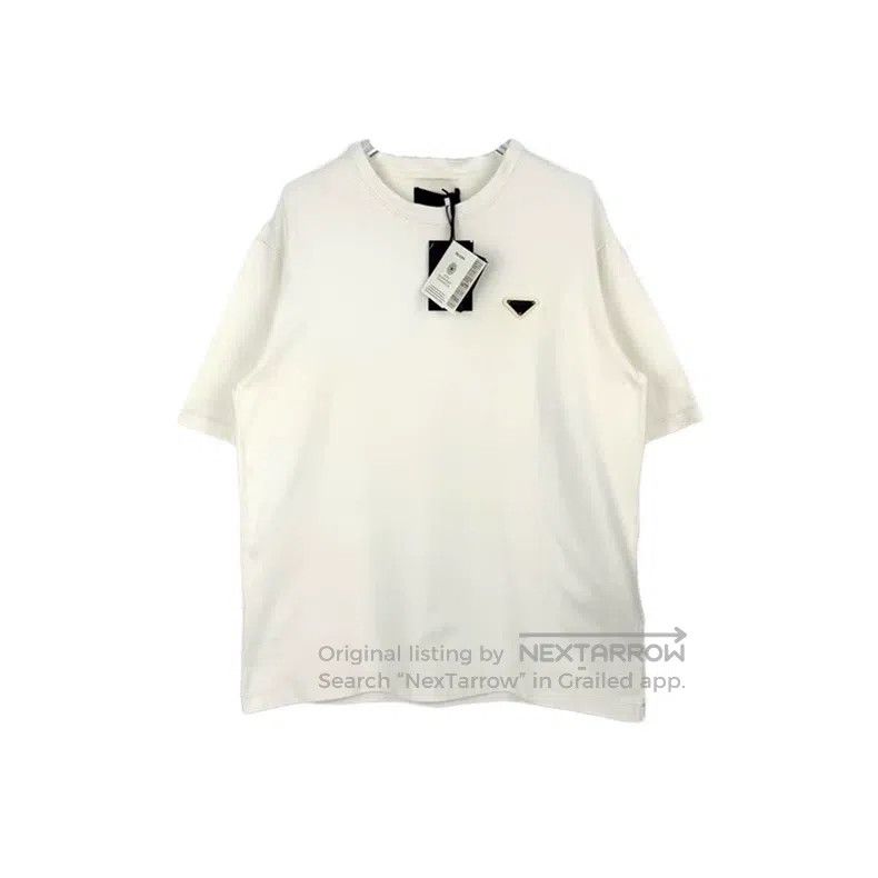 Prada Prada White metal triangle short-sleeved T-shirt Size US L / EU 52-54 / 3 - 1 Thumbnail