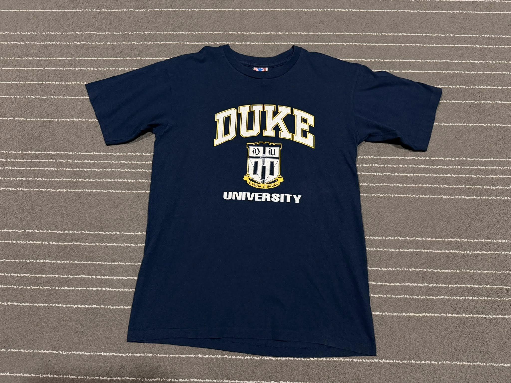 Vintage Vintage DUKE UNIVERSITY X U S COLLEGE tee S 2251 Size US S / EU 44-46 / 1 - 1 Thumbnail