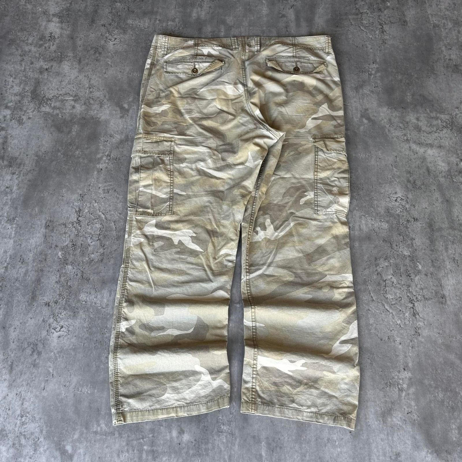 Carhartt × Old Navy Vintage Y2K Baggy Camo Cargo Grunge Opium Cyber Tech Pants Size US 38 / EU 54 - 2 Thumbnail