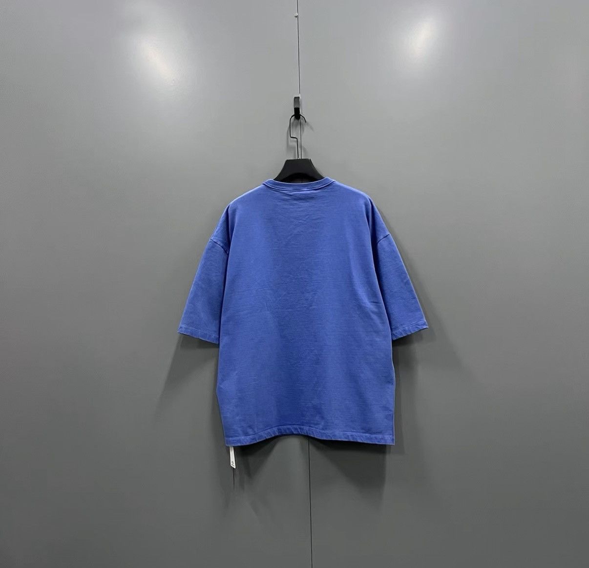 Louis Vuitton Louis Vuitton Blue Reflective Logo Short Sleeve T-shirt J41 Size US L / EU 52-54 / 3 - 2 Thumbnail