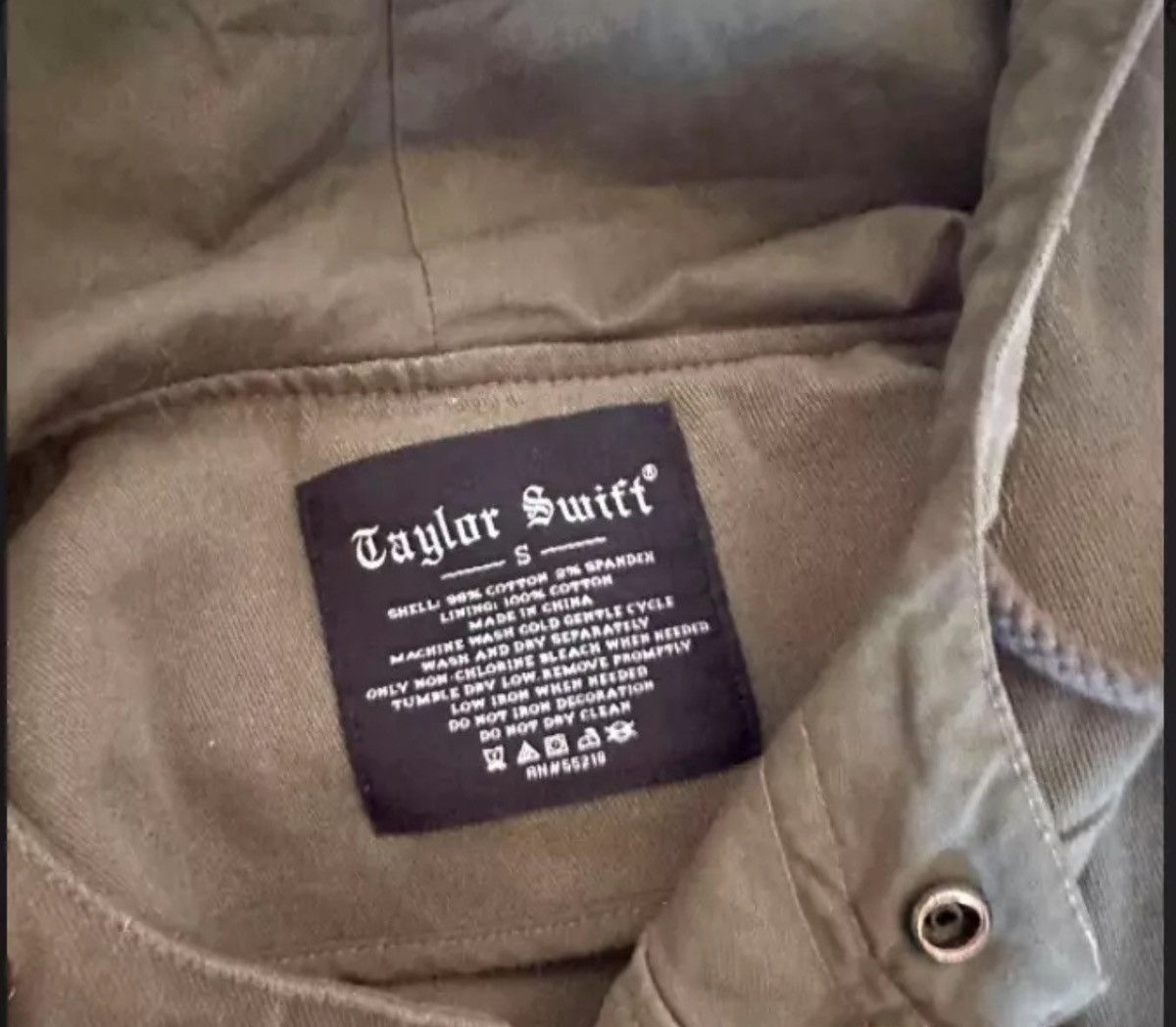 Other Taylor Swift Reputation Stadium Tour Jacket Rare Size S / US 4 / IT 40 - 2 Thumbnail