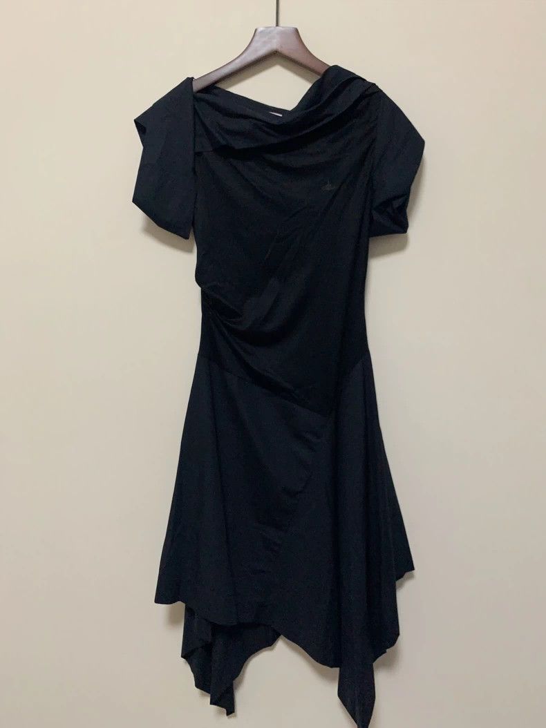 Vivienne Westwood Vivienne Westwood Black dress, formal gown Size M / US 6-8 / IT 42-44 - 1 Thumbnail