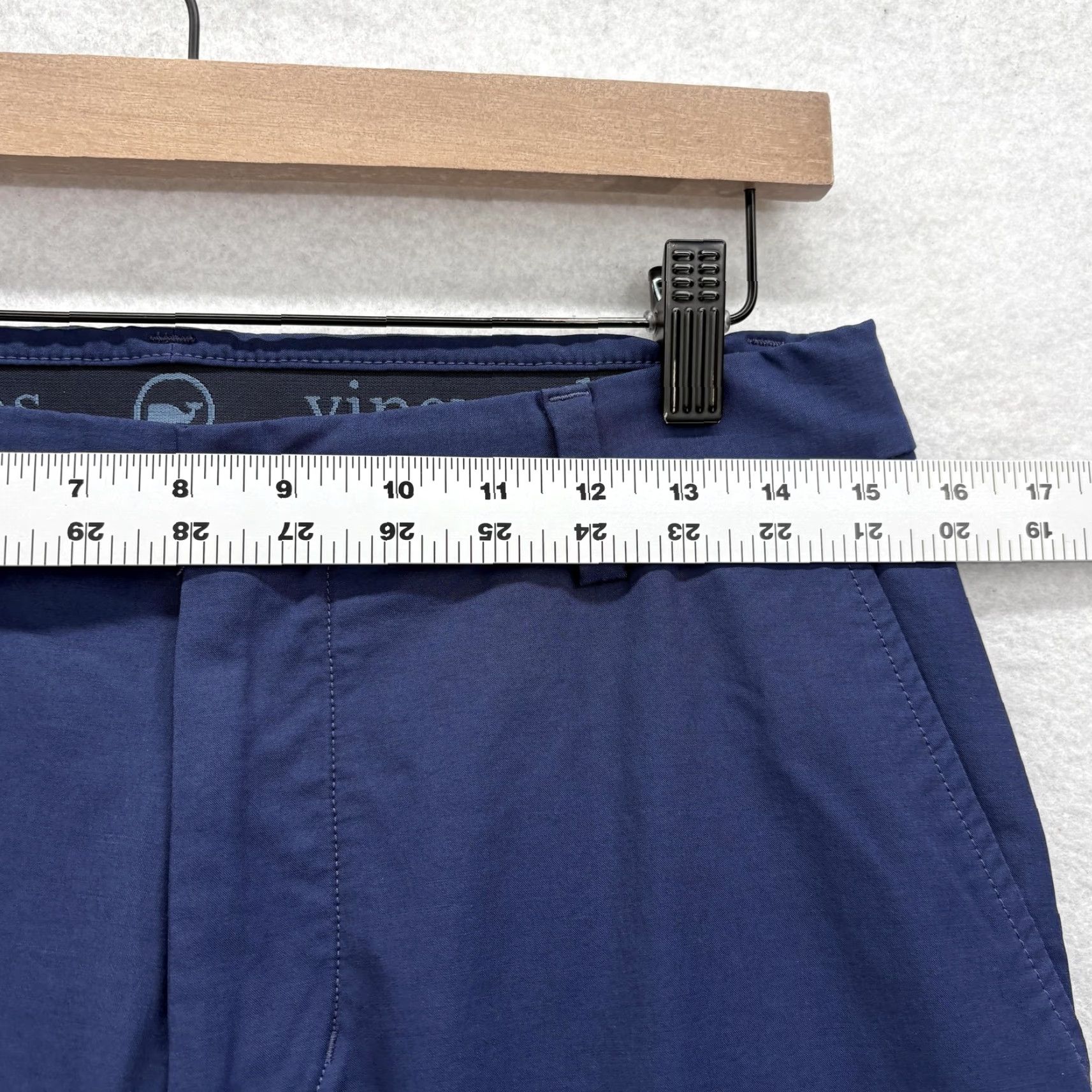 Vineyard Vines Vineyard Vines On-The-Go Pants Mens 30x30 Blue Stretch Tech Chino Casual Golf Pants Mens Blue 30 Inseam Straight Zip Front Button Logo N/A Size US 30 / EU 46 - 5 Thumbnail