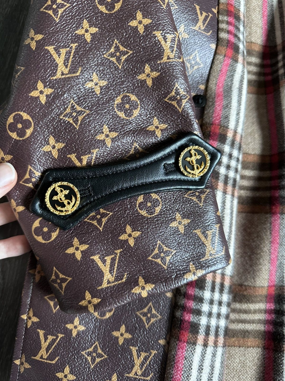 Louis Vuitton louis vuitton silk monogram coat Size XS / US 0-2 / IT 36-38 - 4 Thumbnail