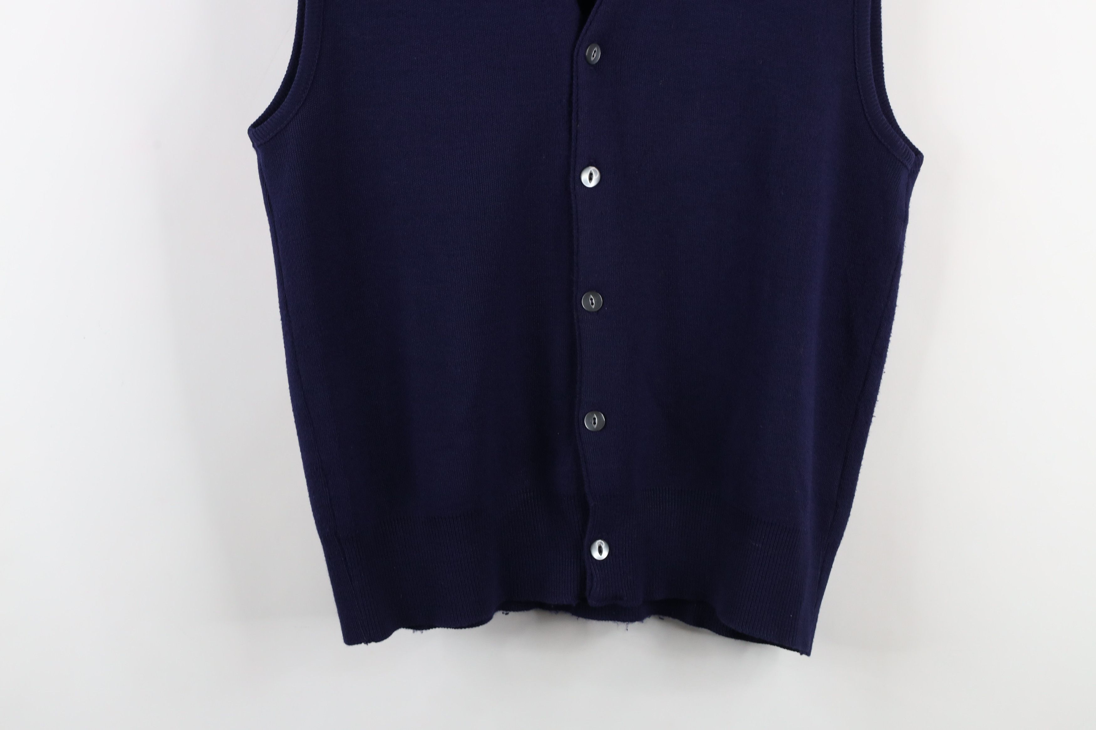 Vintage Vintage 70s Streetwear Blank Knit Cardigan Sweater Vest USA Size US L / EU 52-54 / 3 - 3 Thumbnail