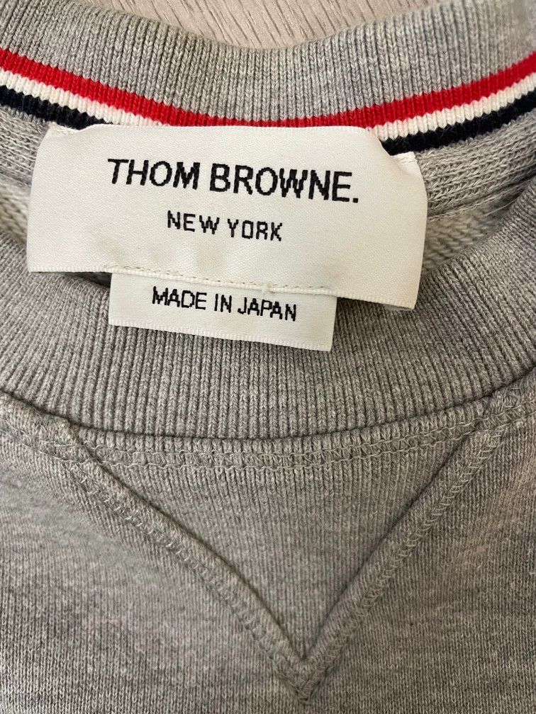 Thom Browne Thom browne Gray four-striped round-neck sweatshirt 2504-Ne Size US XS / EU 42 / 0 - 5 Thumbnail