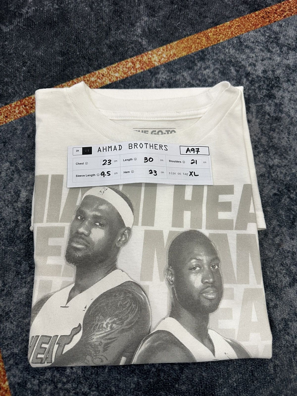 Adidas × NBA Adidas The Go-To Tee Miami Heat Nba A97 Size US L / EU 52-54 / 3 - 10 Thumbnail