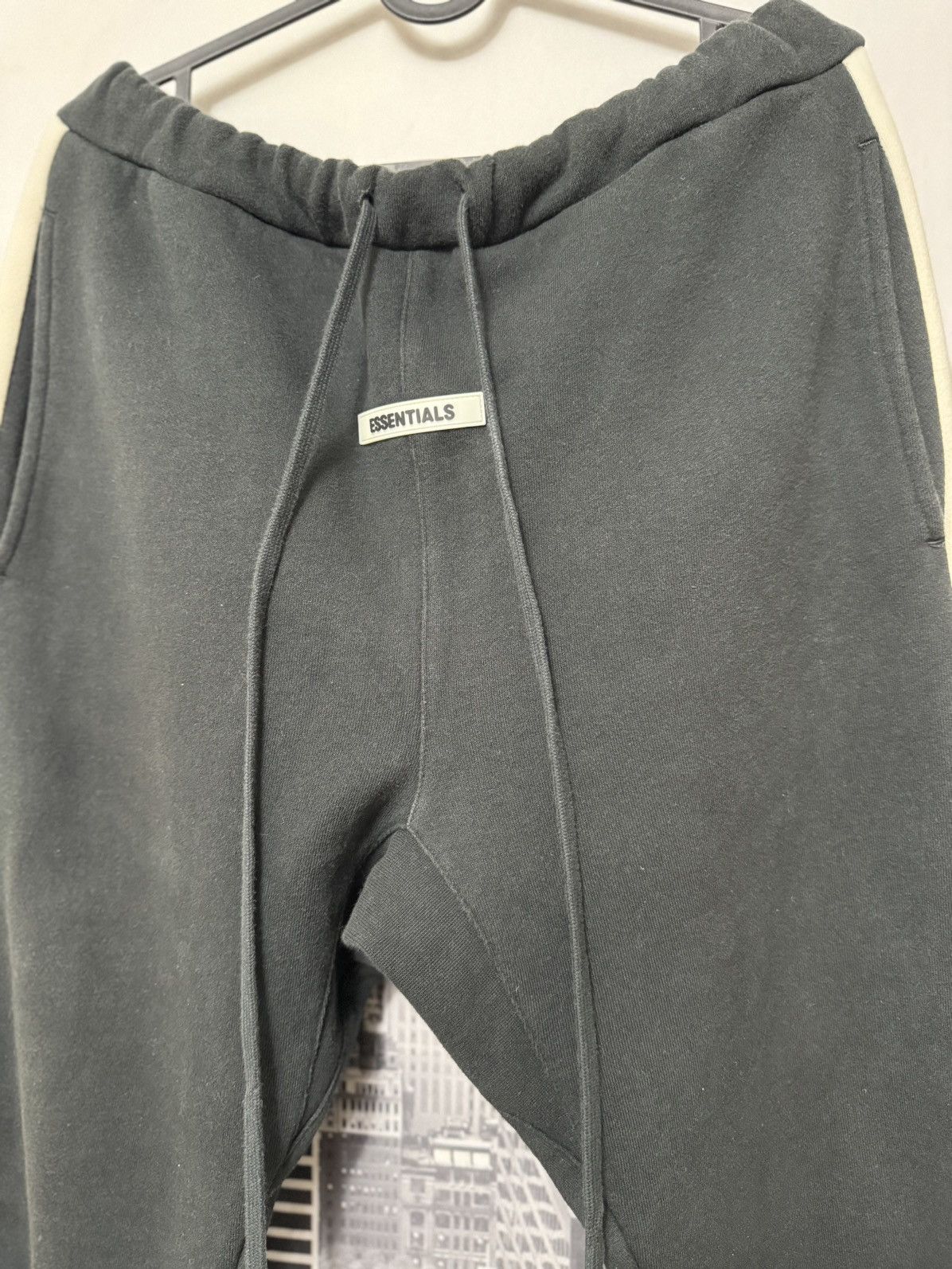 Fear of God Fear of God Essentials Stripe Sweatpants Black SZ Medium💥 Size US 32 / EU 48 - 2 Thumbnail