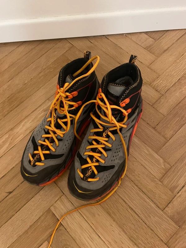 Hoka Hoka One One Ultra Hi Size US 10 / EU 43 - 1 Thumbnail