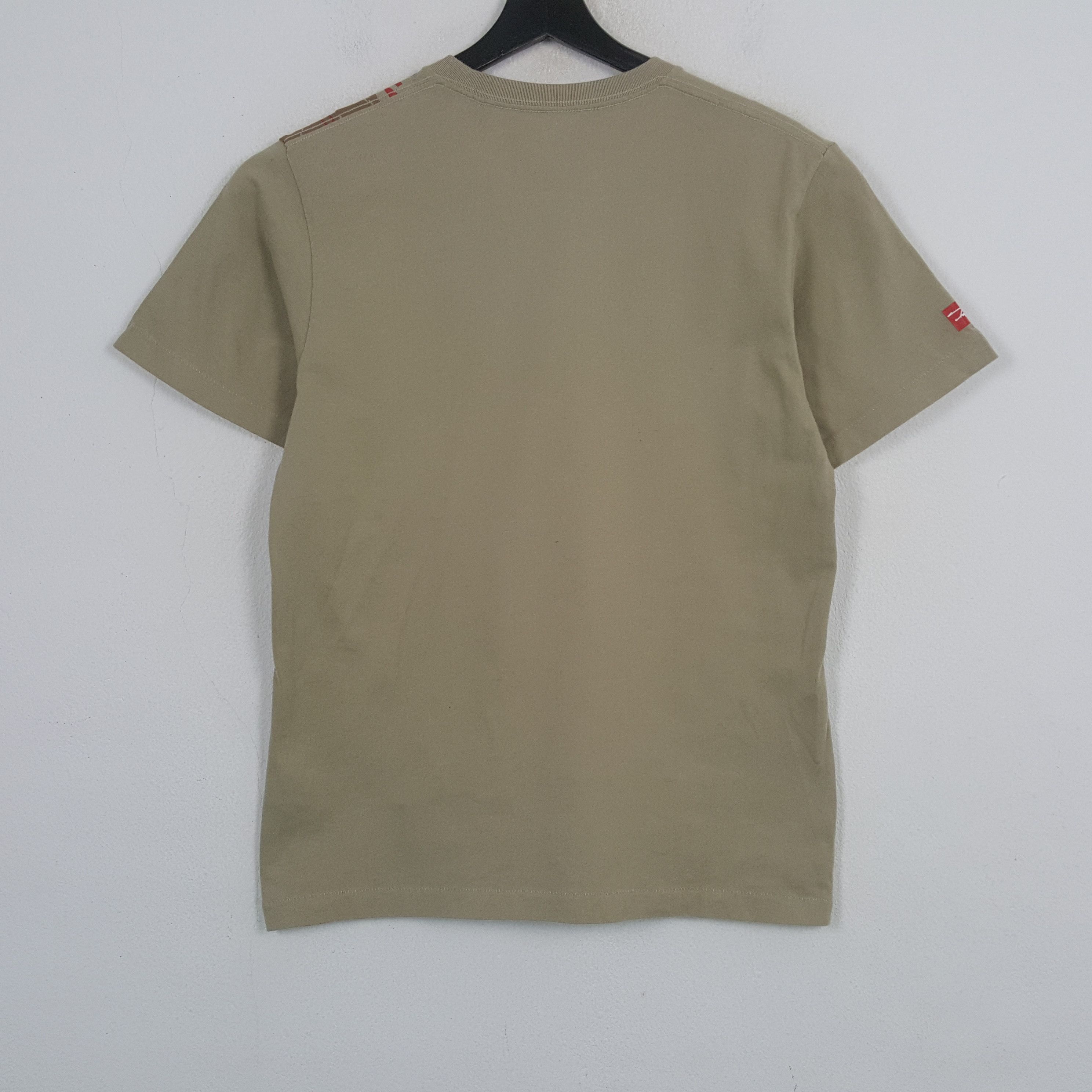 Uniqlo Uniqlo Futura Abstract Expressionist Japanese Tshirt RR17 Size US M / EU 48-50 / 2 - 3 Thumbnail