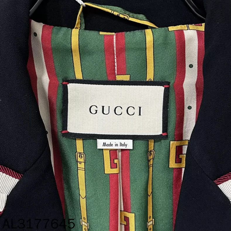 Gucci Gucci Black suit 2501-Nextarrow Size 42R - 6 Thumbnail