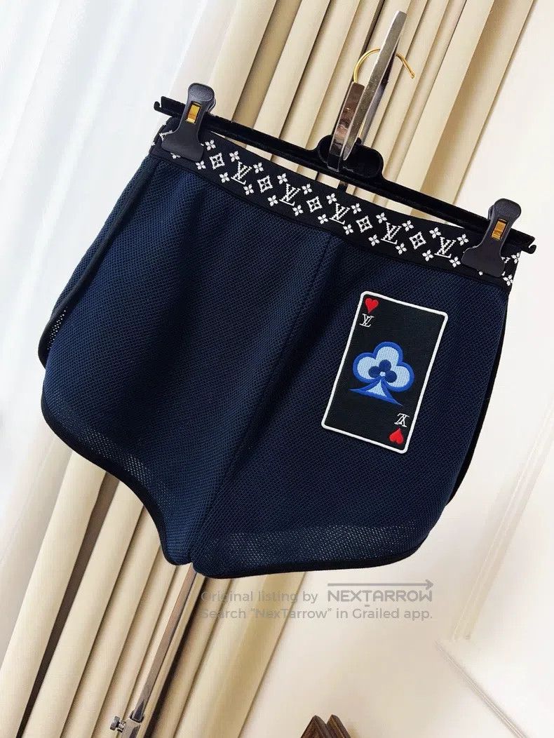 Louis Vuitton Louis Vuitton size xs Playing card shorts Size 23" - 2 Thumbnail