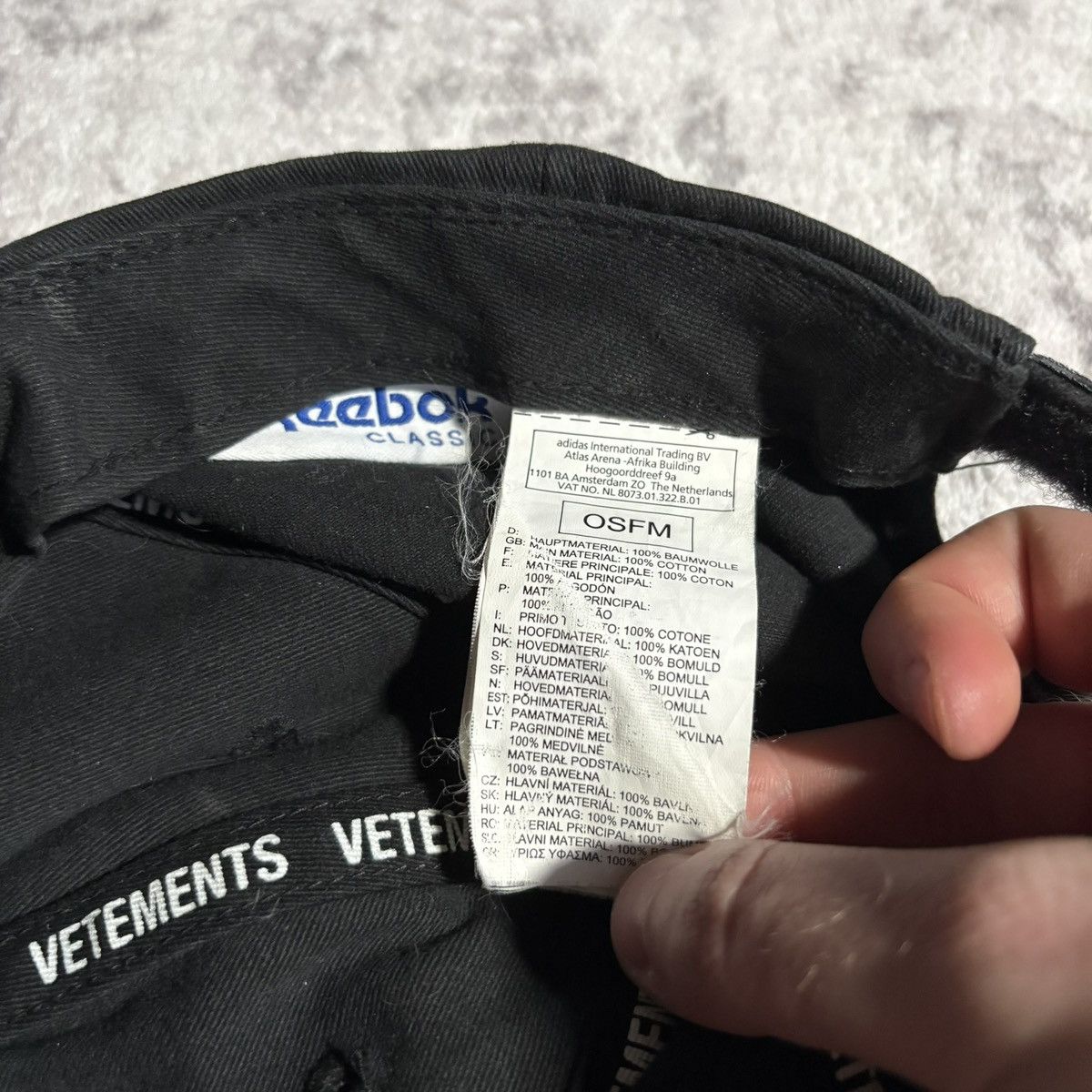 Reebok × Vetements Vetements x Reebok Securite Logo Hat Size ONE SIZE - 9 Thumbnail
