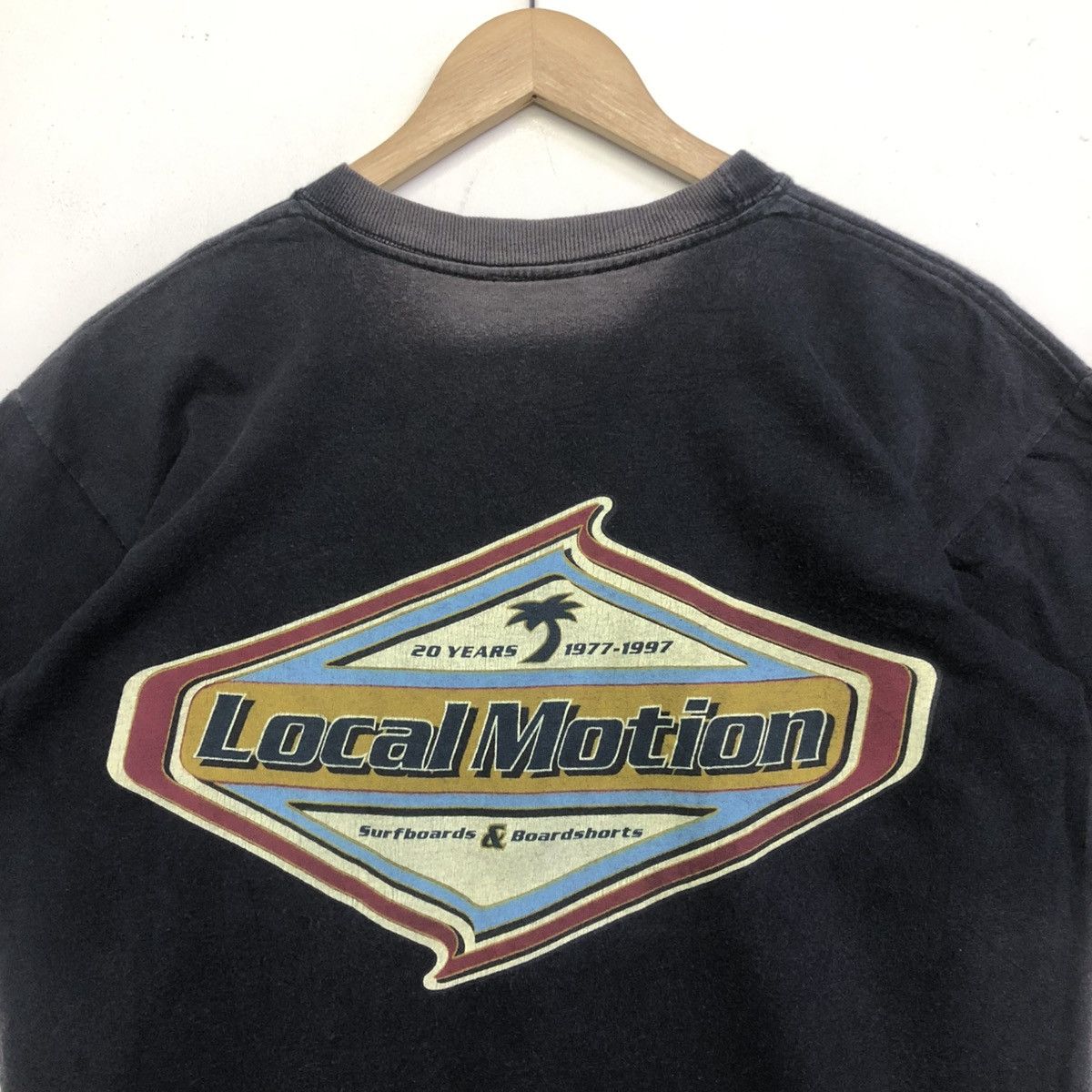 Sun Surf Local motion 90 Distress Faded Surfing Tshirt Size US M / EU 48-50 / 2 - 3 Thumbnail