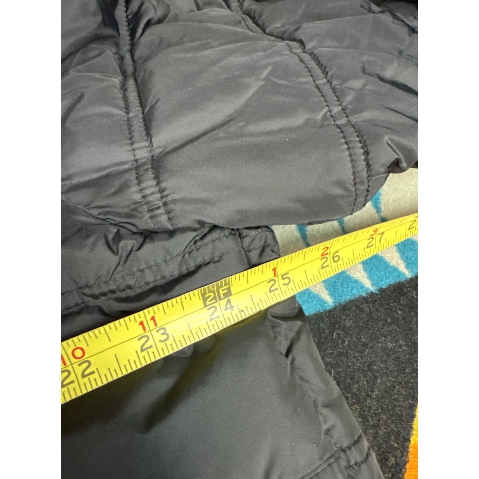 Gap VINTAGE Gap Puffer Jacket Black XL Men Size XL Puffer Jacket Nylon Polyester Filled Robbed Good Pre Owned Condition Size US XL / EU 56 / 4 - 6 Thumbnail