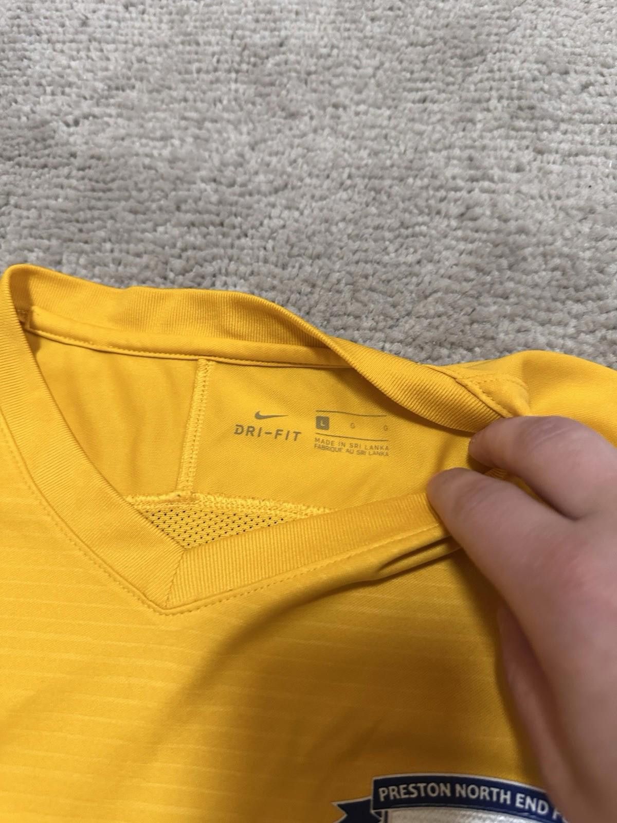 Nike Nike 2018-19 Preston North End Football Shirt Soccer Jersey Size US L / EU 52-54 / 3 - 4 Thumbnail