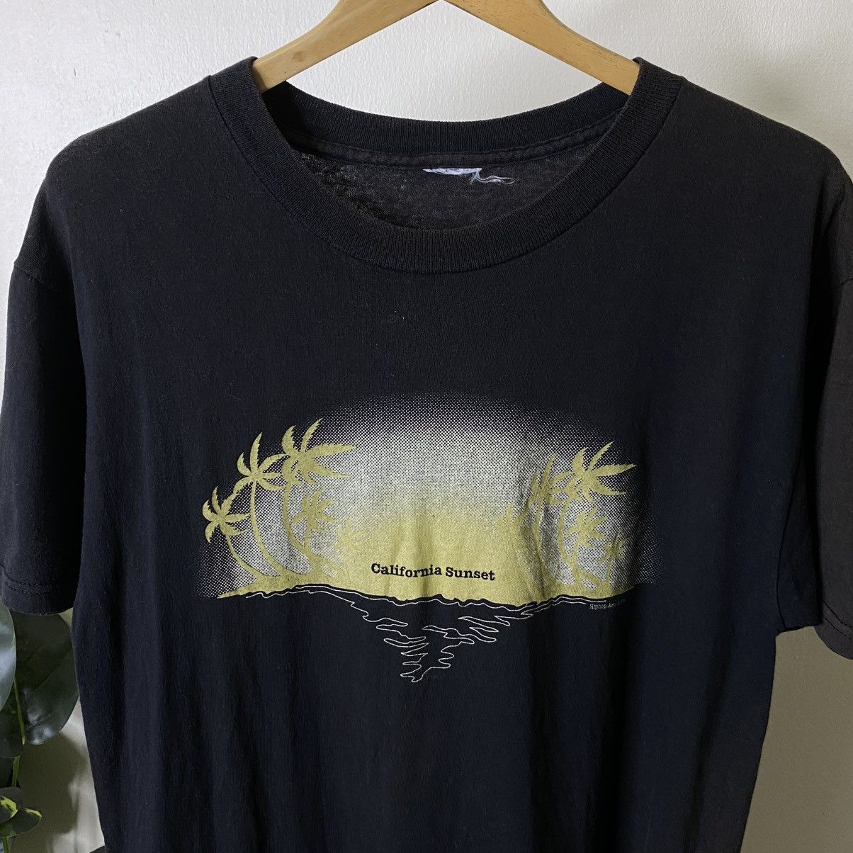 Vintage Vintage 1990s Sunset California Hip Hop Arts 1976 T Shirt Size US M / EU 48-50 / 2 - 2 Thumbnail