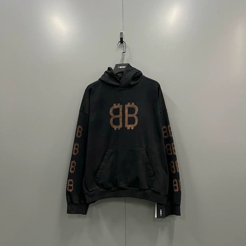 Balenciaga Balenciaga Graffiti double b to make old hoodies Size US M / EU 48-50 / 2 - 1 Thumbnail
