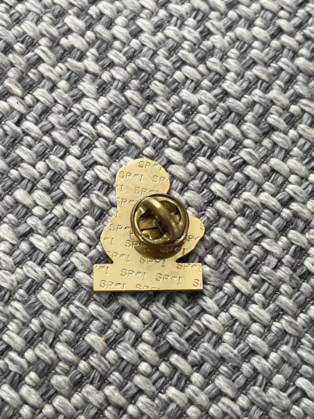 Formula 1 × Vintage Jean Alesi, Ferrari vintage pin (1991) Size ONE SIZE - 4 Thumbnail